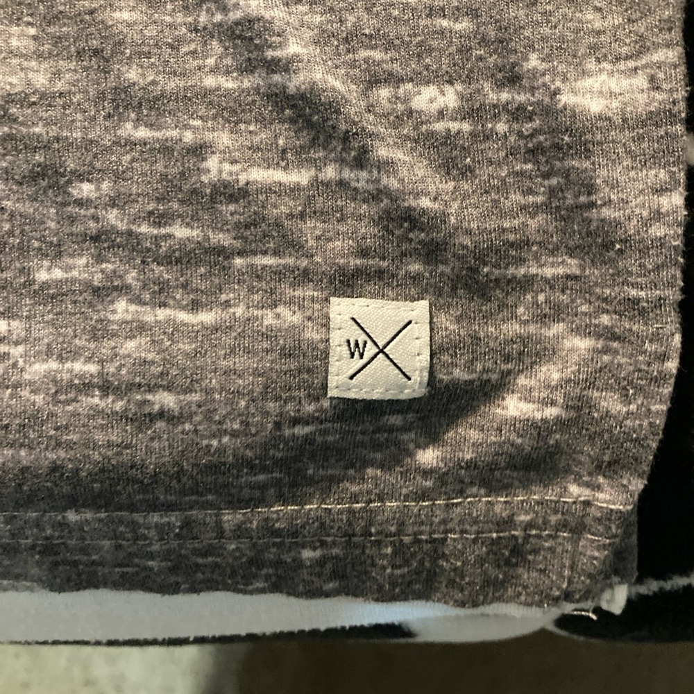 Gray Men's T-Shirt large - Picture 4 of 6